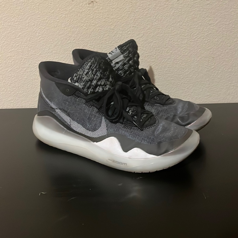 Nike Zoom KD 12 Basketball shoes mens size 10